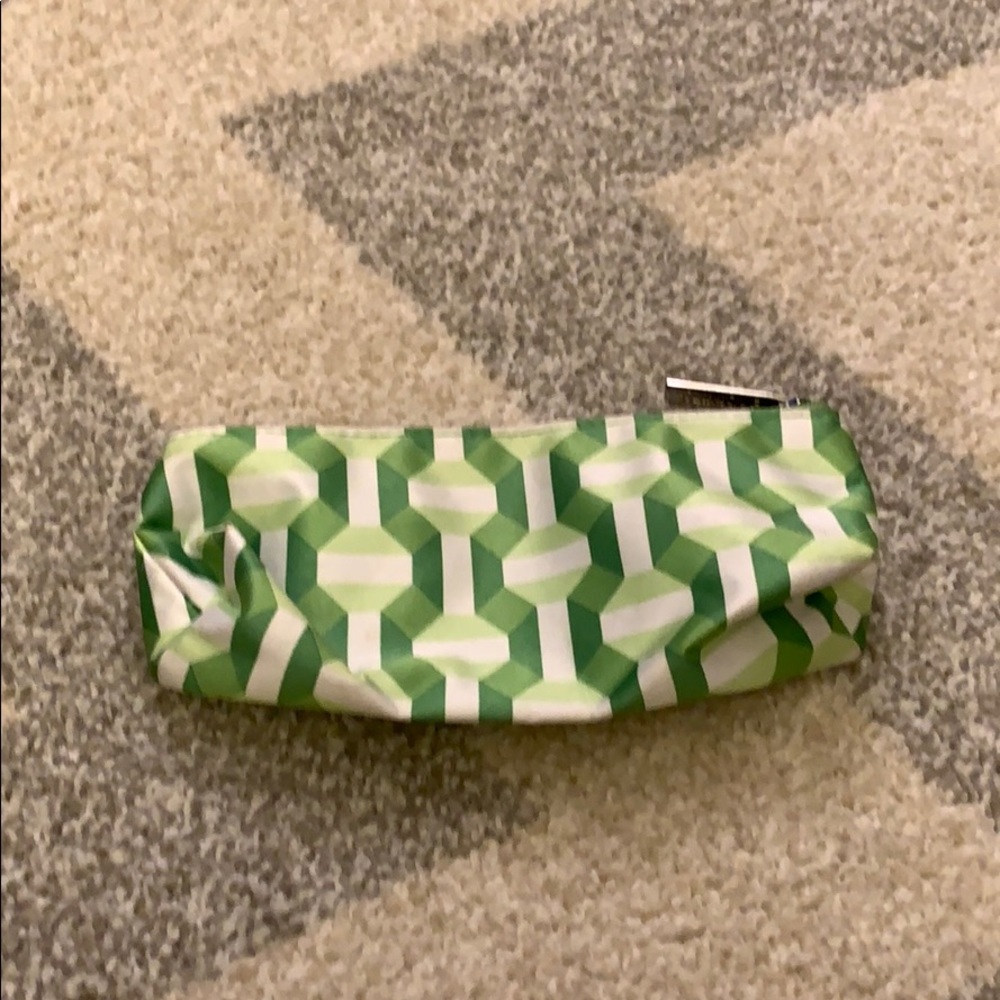 Clinique Bag - Picture 2 of 3